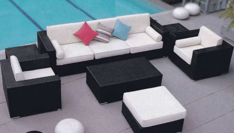 Wicker Sectional Set