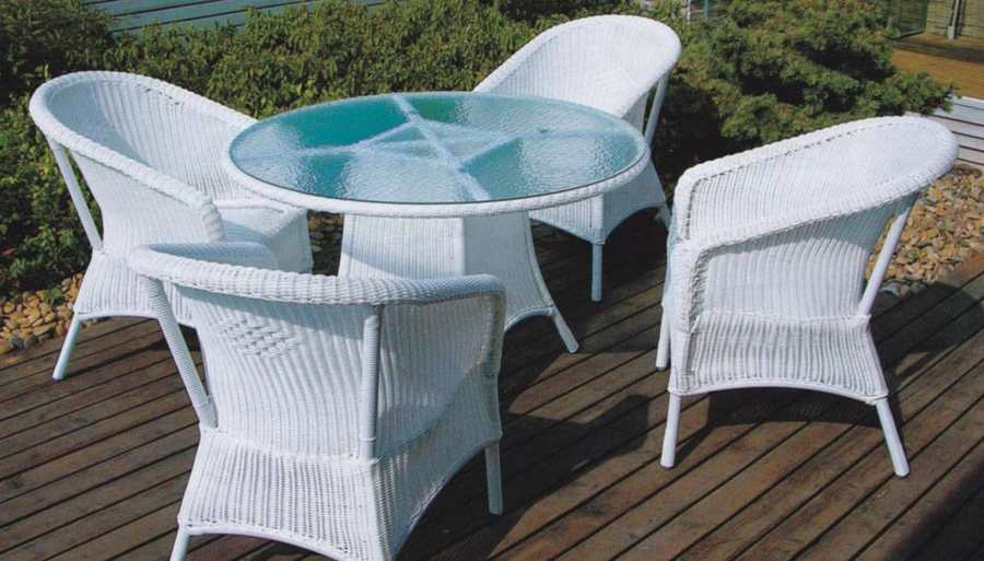 Classic White Wicker