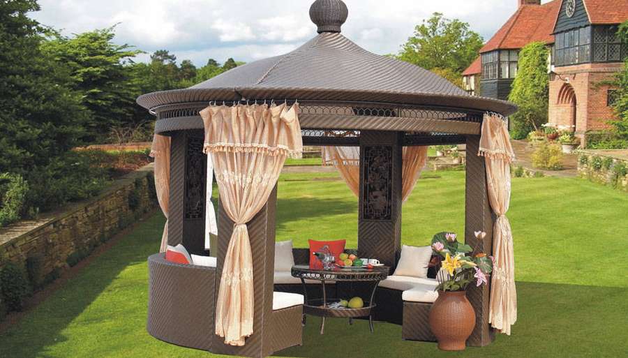 Rattan Gazebo with Sofa